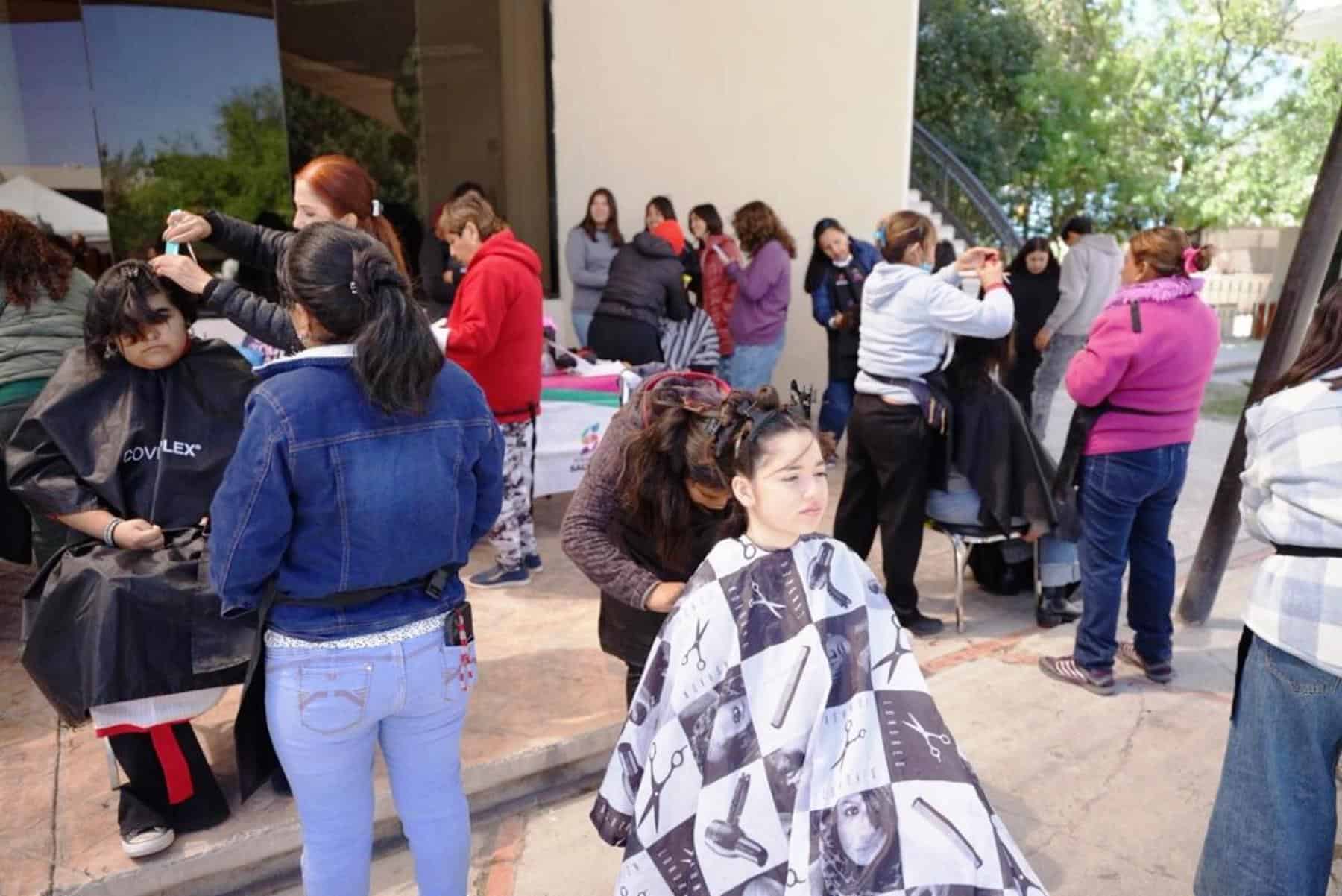 Brigada Rosa ofrece Servicios de Bienestar a Mujeres en Saltillo