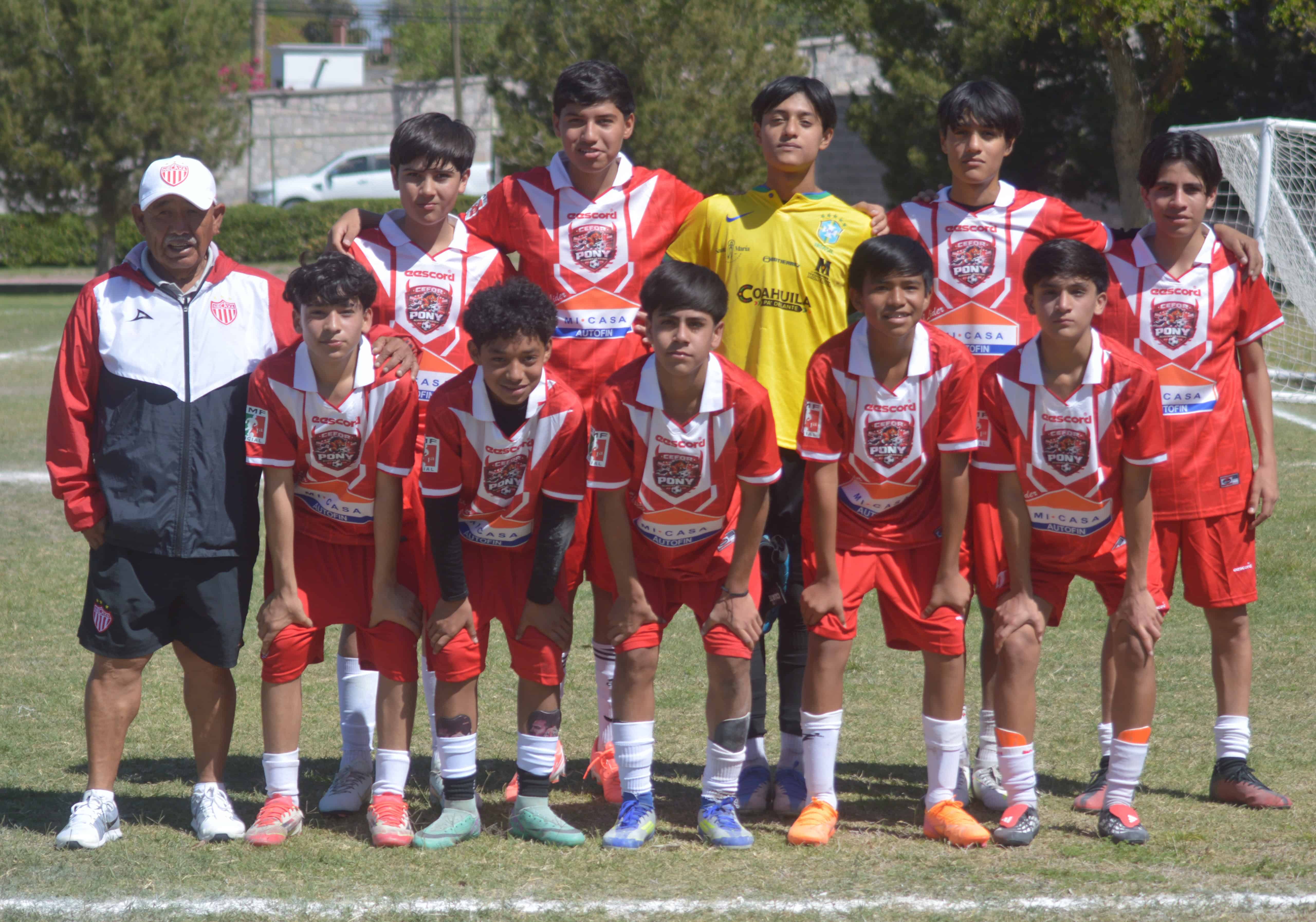 Pony Alvarado gu&iacute;a a su equipo a una victoria de 4-0 en la Copa Xochipilli