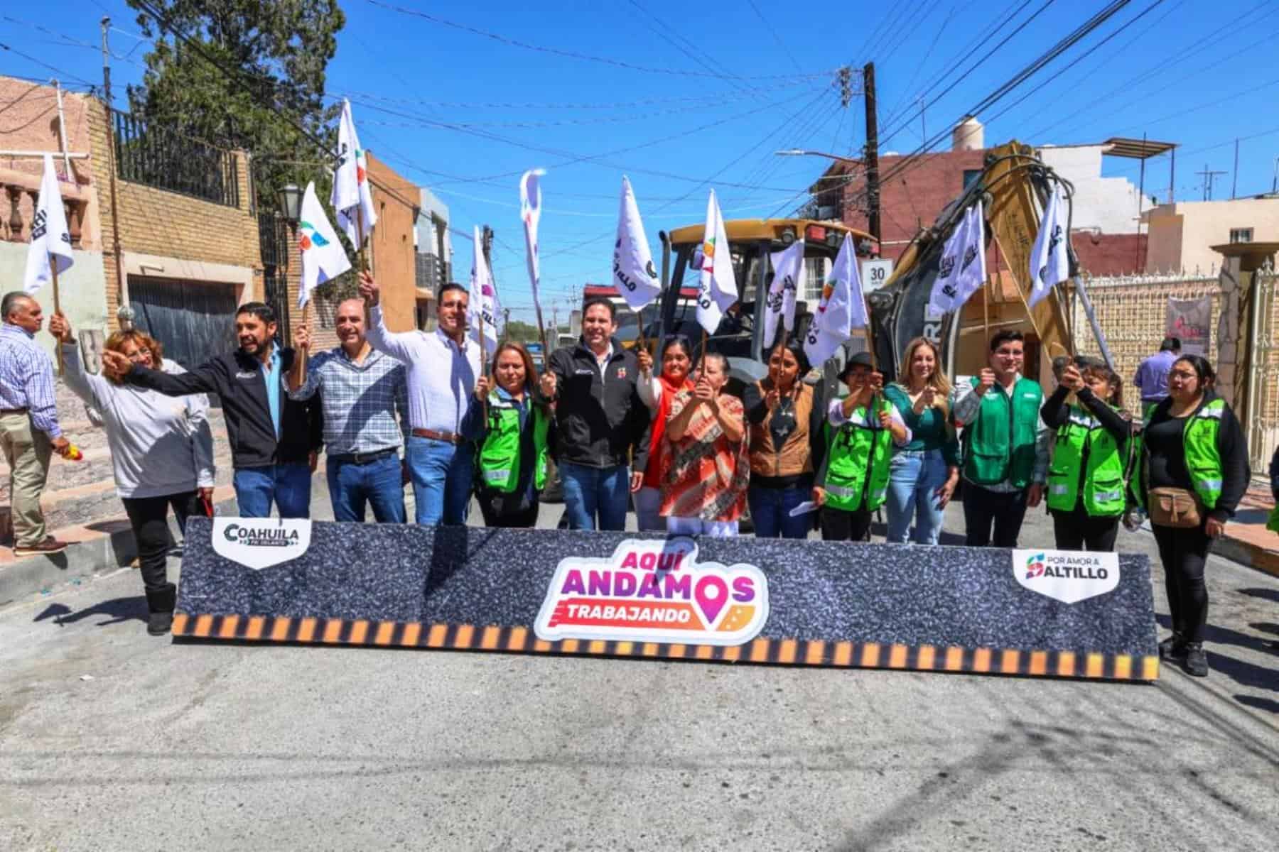 Javier D&iacute;az Gonz&aacute;lez inicia repavimentaci&oacute;n en &Aacute;guila de Oro