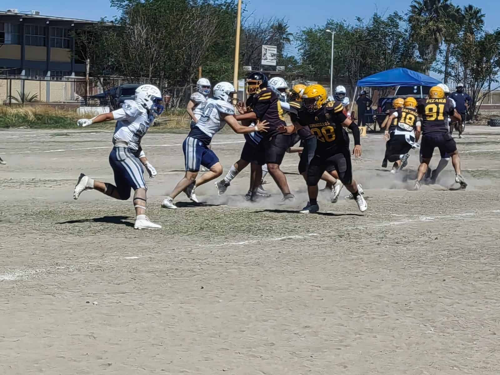 Vaqueros de Acu&ntilde;a mantienen paso perfecto con triple victoria