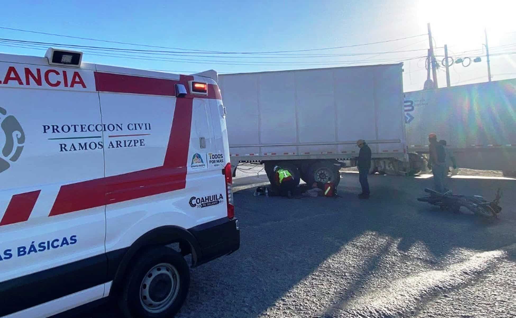 Accidente vial en Ramos Arizpe deja motociclista herido