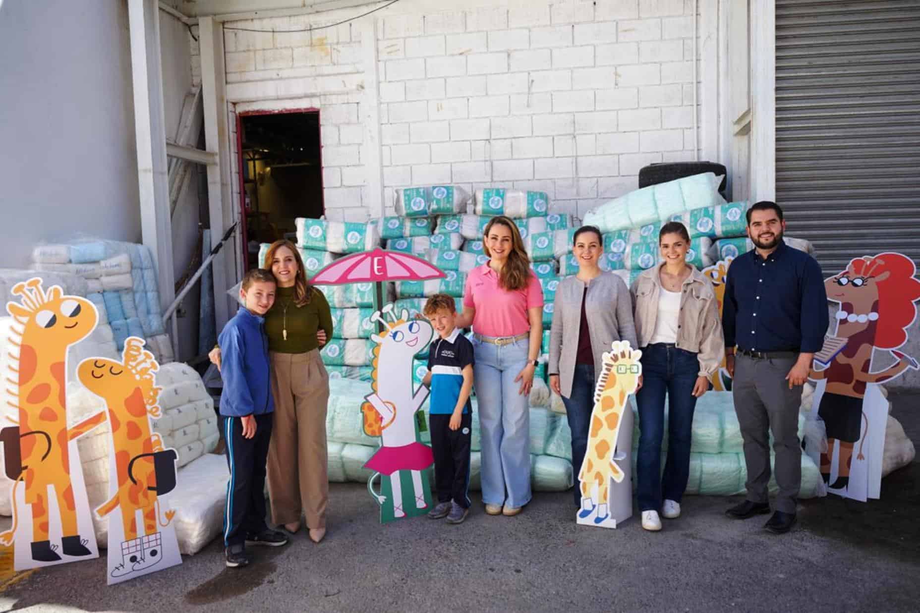 DIF Saltillo recibe 14 mil 200 pa&ntilde;ales en evento solidario