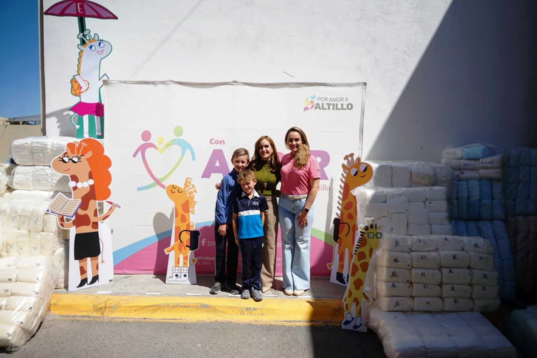 DIF Saltillo recibe 14 mil 200 pa&ntilde;ales en evento solidario