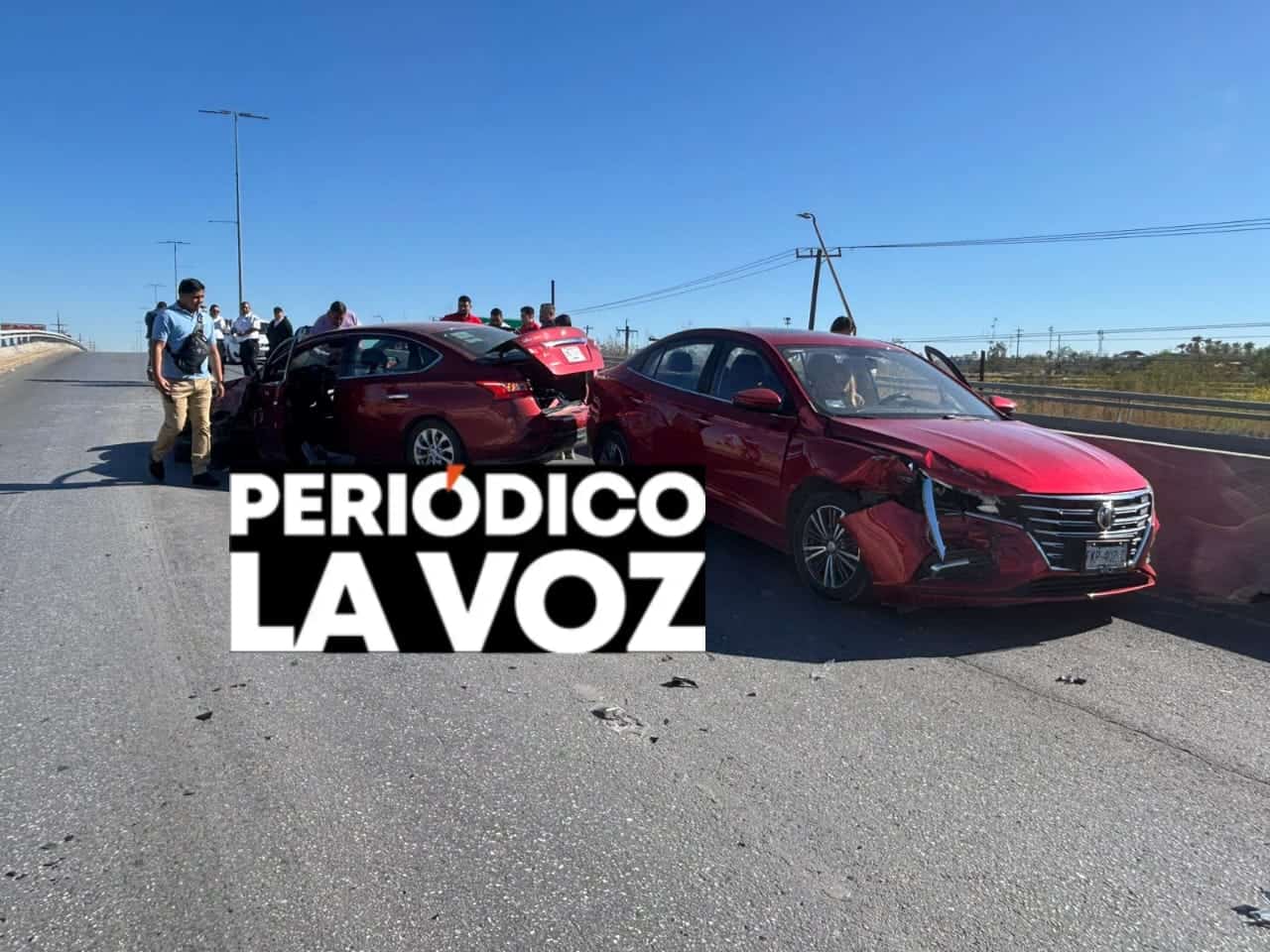 En puente de la Industrial se desata carambola