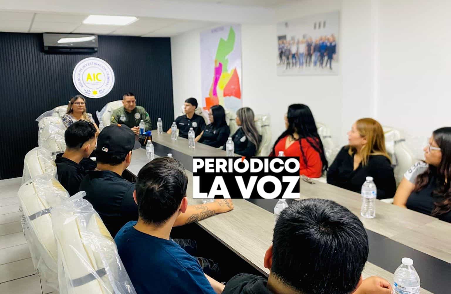 Acercan a estudiantes de criminolog&iacute;a a la labor de la AIC en Monclova