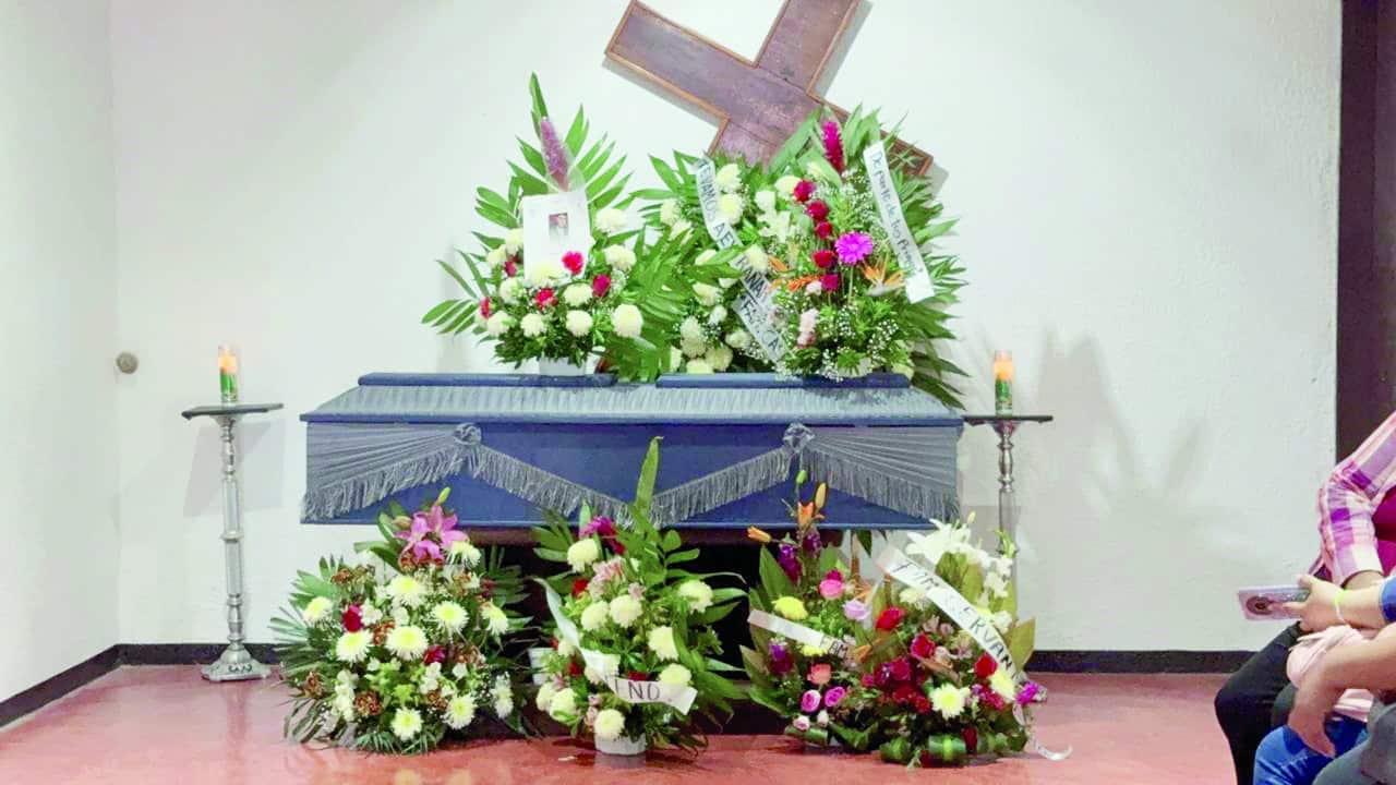 Despiden por separado a familia tras incendio tr&aacute;gico