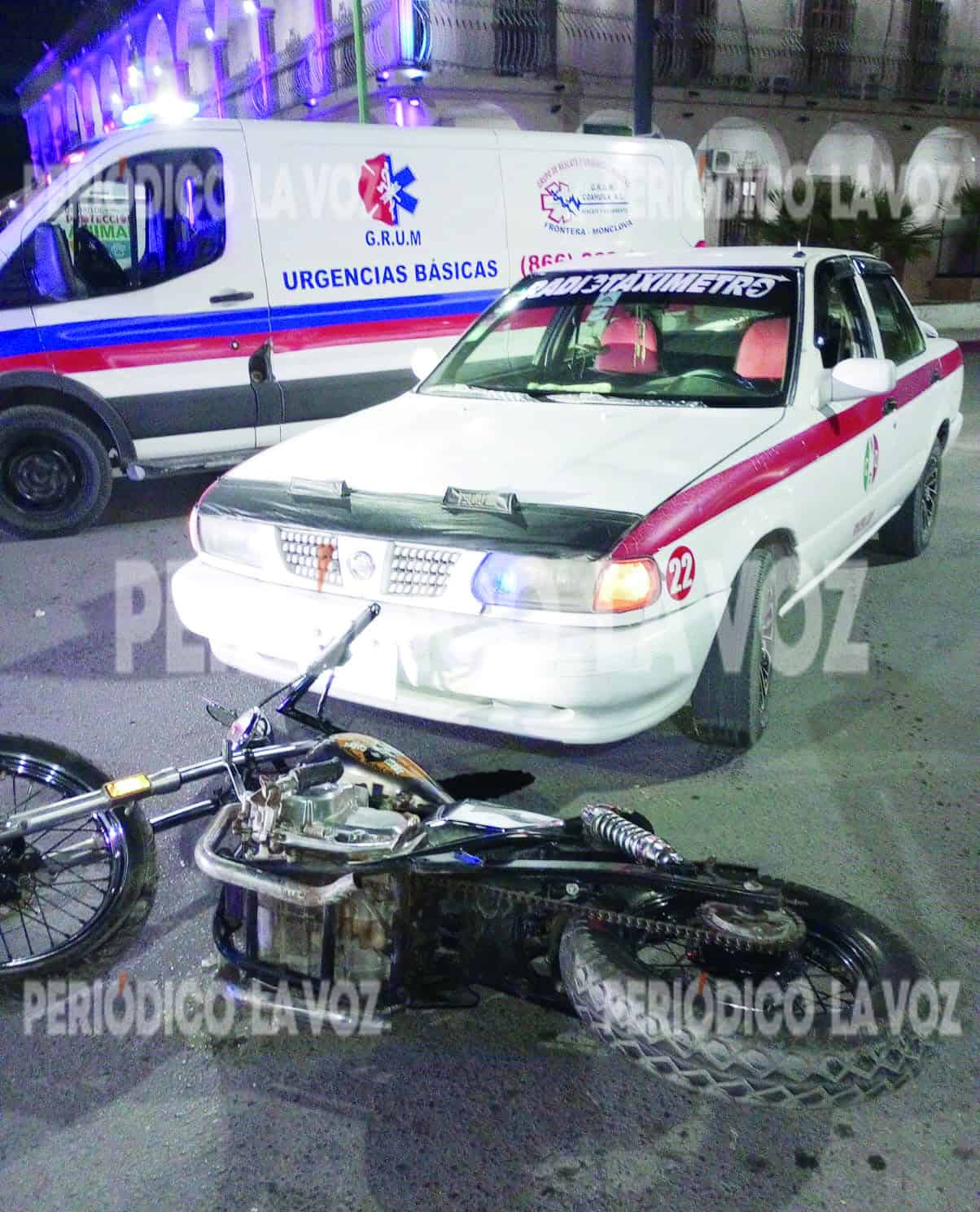 Motociclista herido en Frontera tras choque con taxi