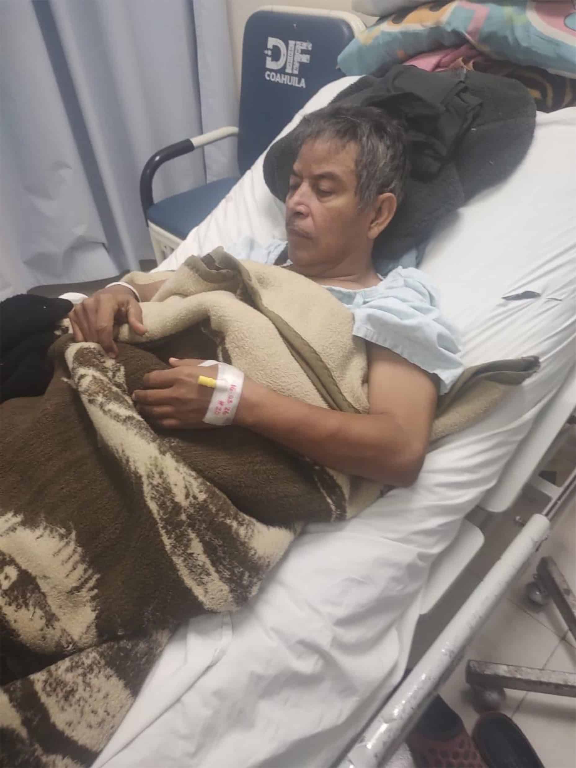 Familia pide apoyo para cirug&iacute;a urgente de V&iacute;ctor de Le&oacute;n en Monclova
