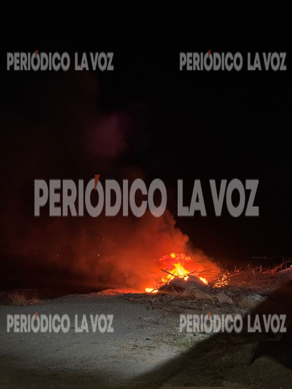 Incendio en Monclova: Bomberos evitan da&ntilde;os en propiedades cercanas