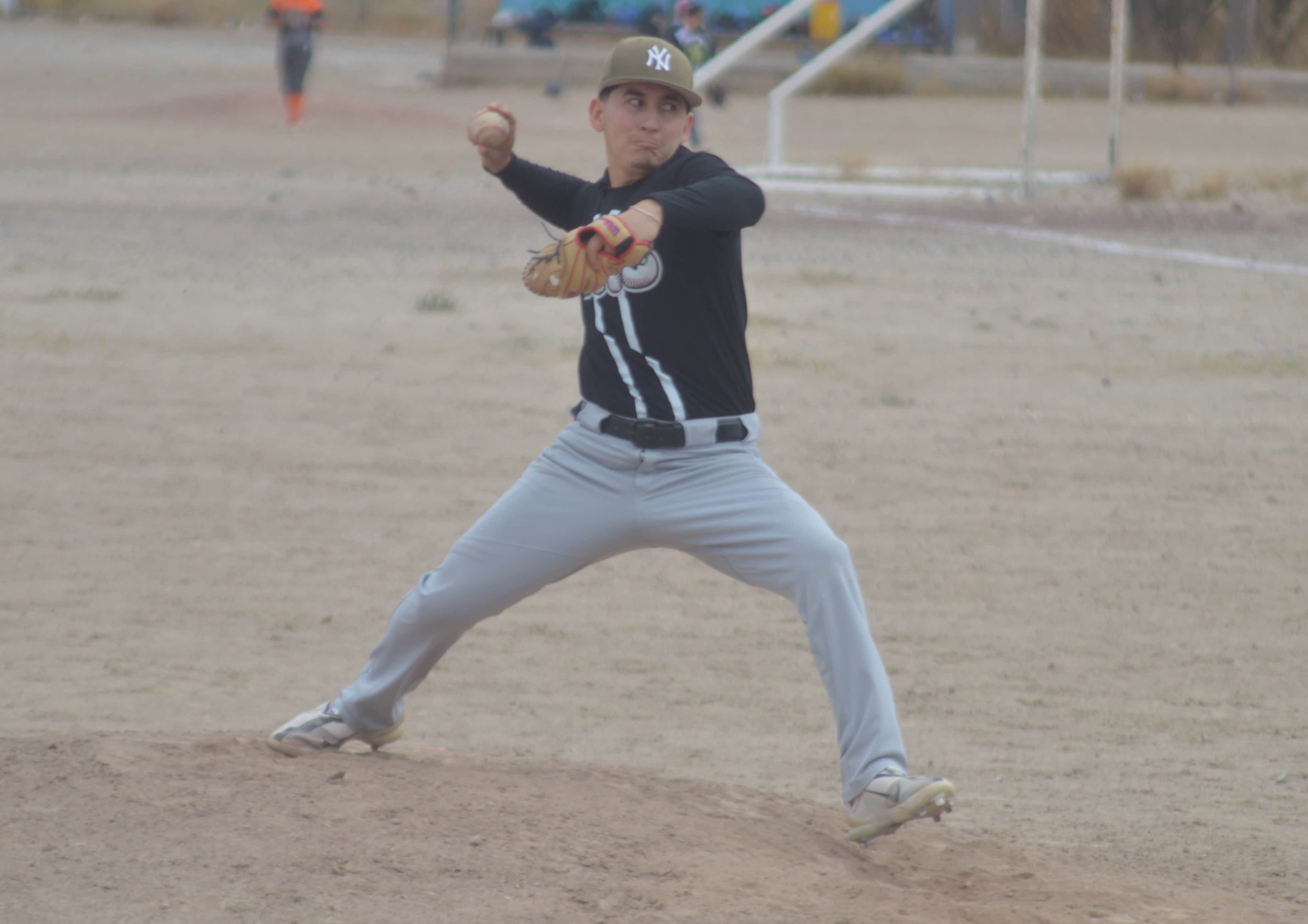 Charros AHMSA logra doble victoria en la Liga de B&eacute;isbol Jes&uacute;s Armend&aacute;riz