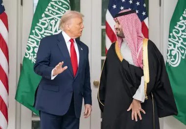 Steve Bannon advierte sobre consecuencias de la guerra en Ir&aacute;n para el Partido Republicano