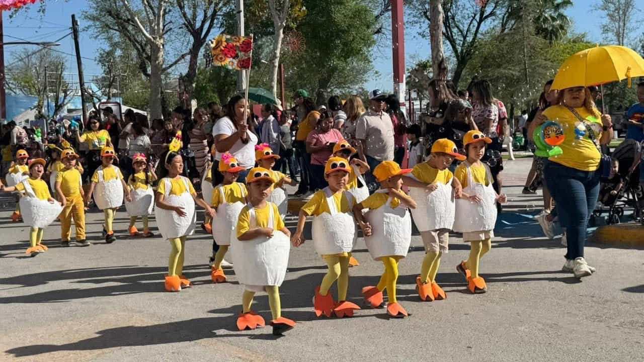 Allende se llena de color y alegr&iacute;a con el Desfile de Primavera