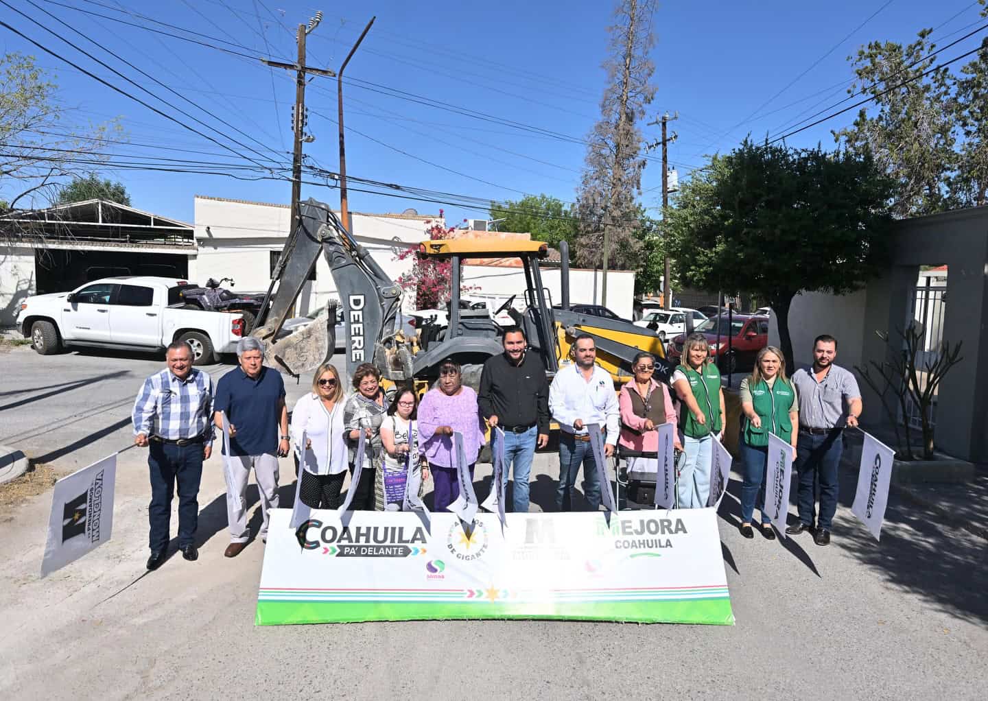 Carlos Villarreal inicia obras de agua potable en Monclova