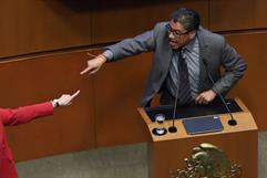 Lilly Téllez llama narcopolítico a Saúl Monreal en el Senado