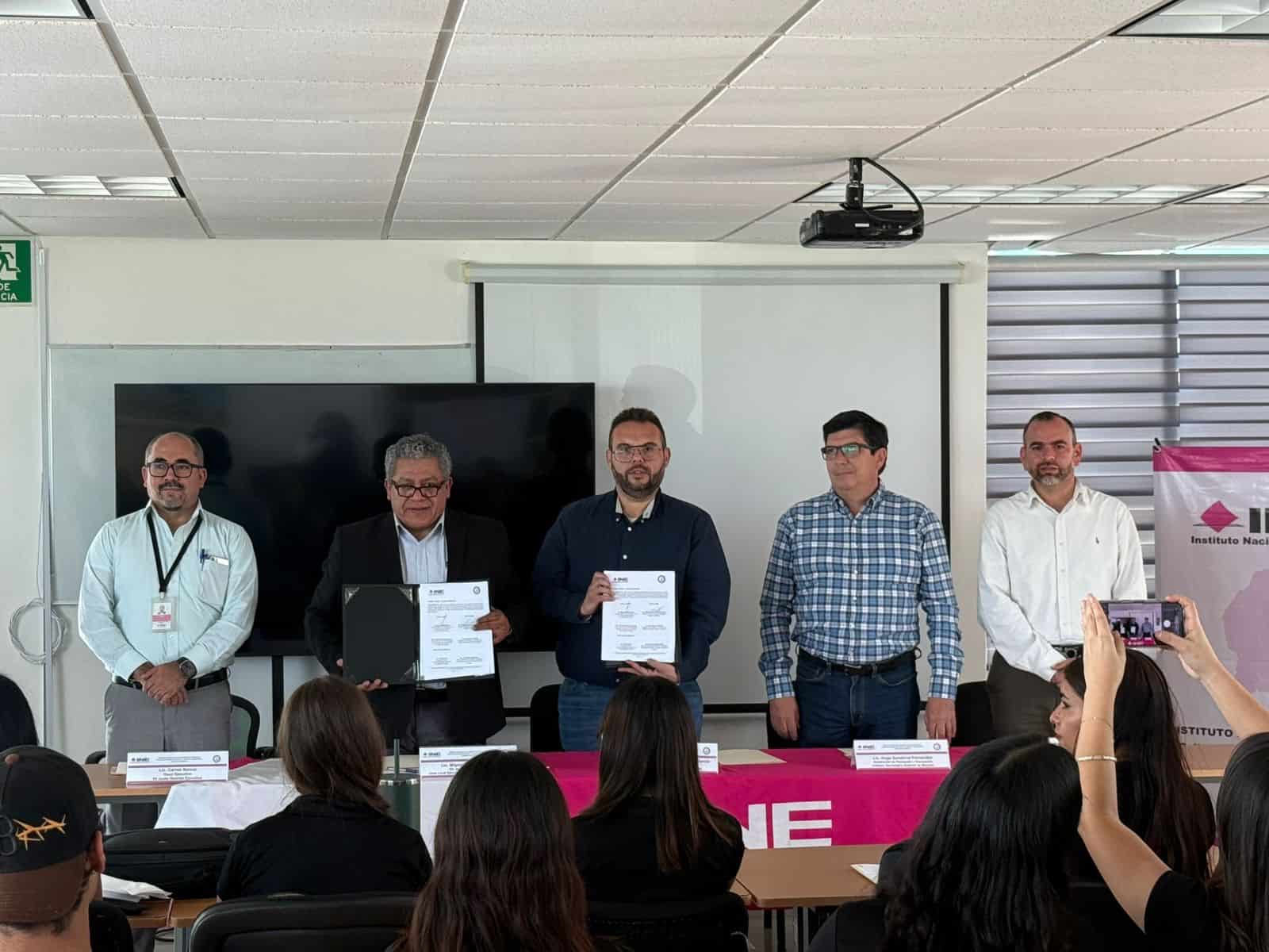INE y Tecnol&oacute;gico de M&uacute;zquiz firman convenio para fomentar participaci&oacute;n ciudadana
