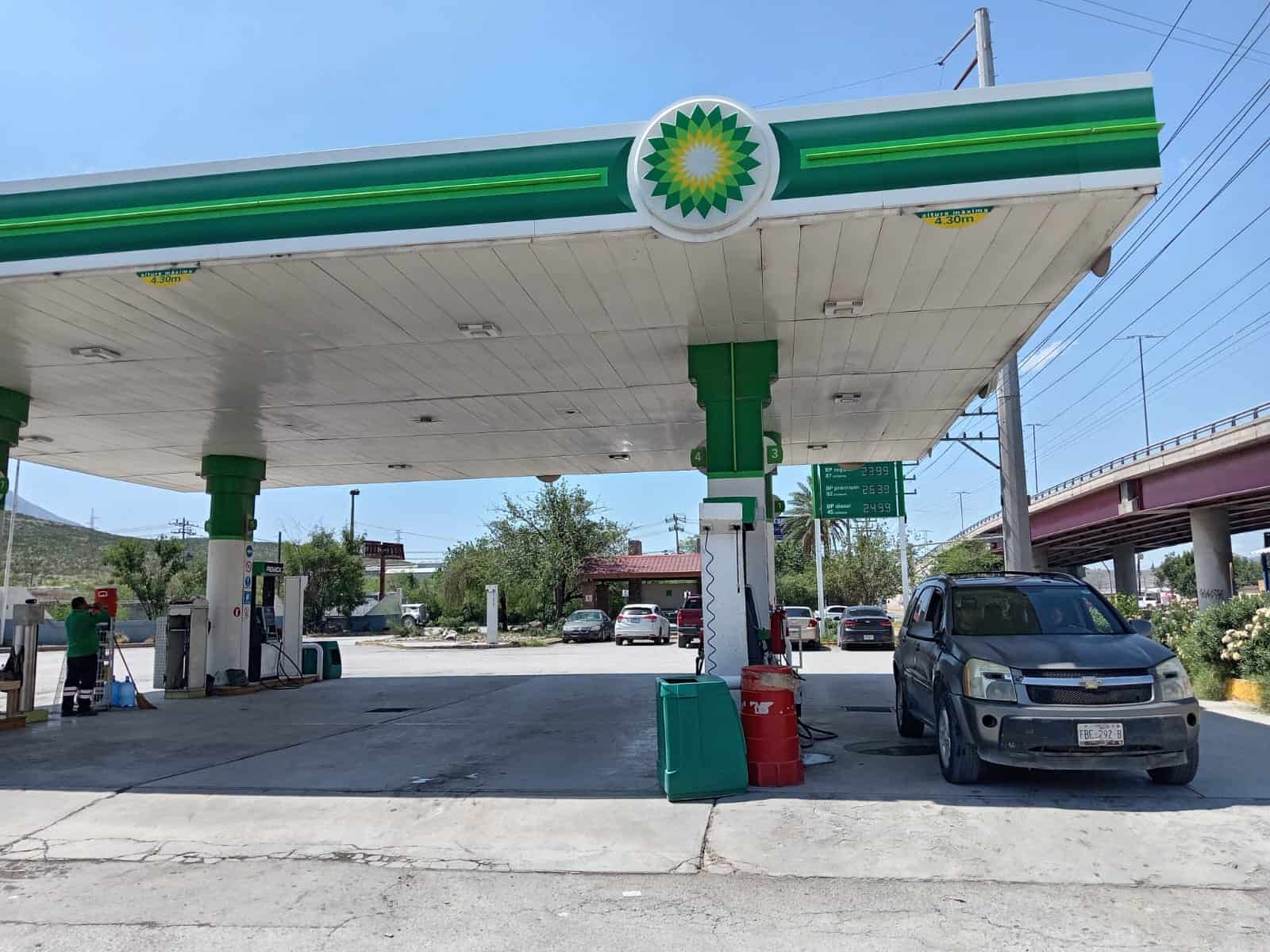 Gobierno Federal establece tope de di&eacute;sel a 28.50 pesos en M&eacute;xico