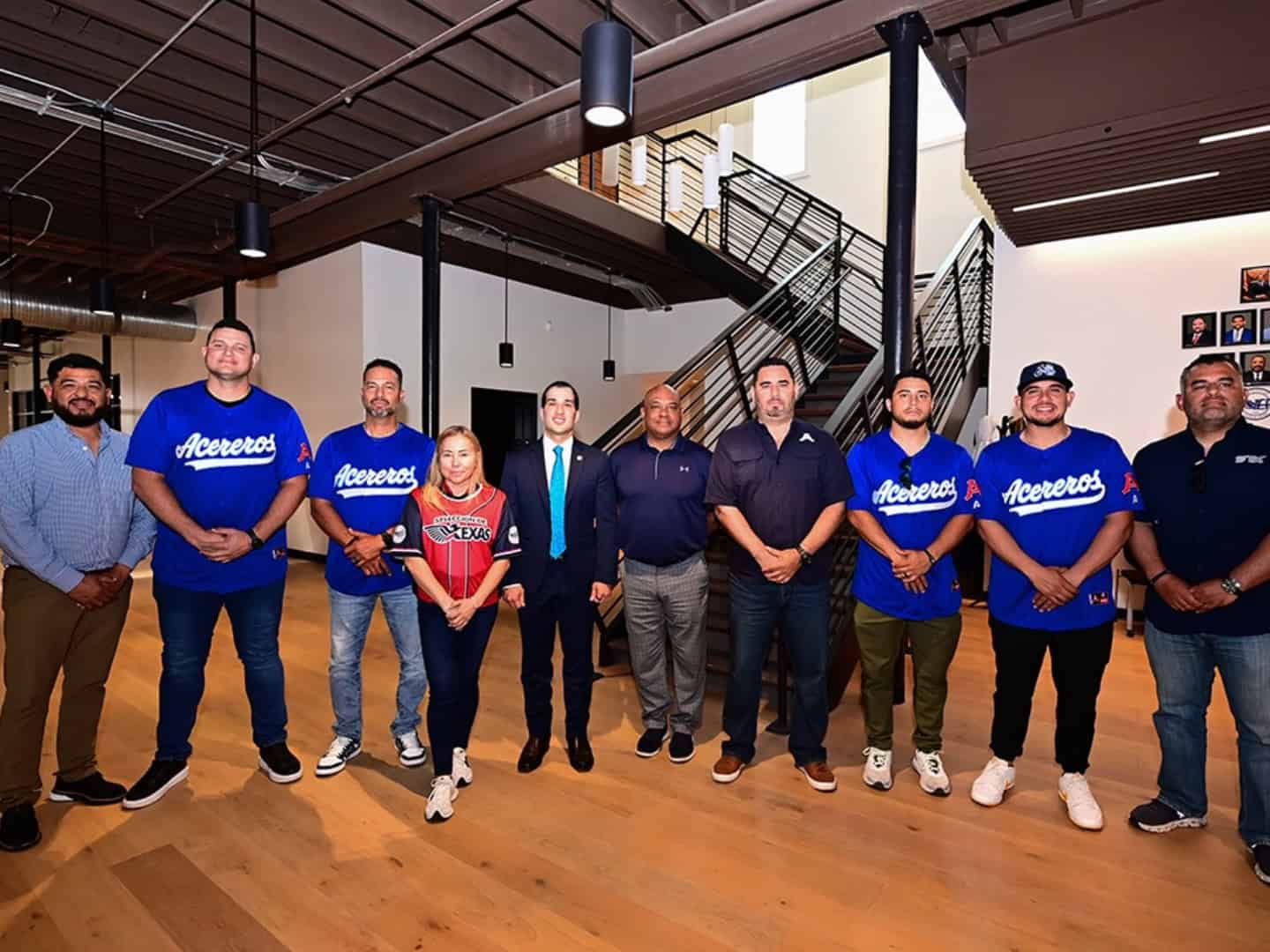 Acereros de Monclova presentan su juego de pretemporada en Eagle Pass