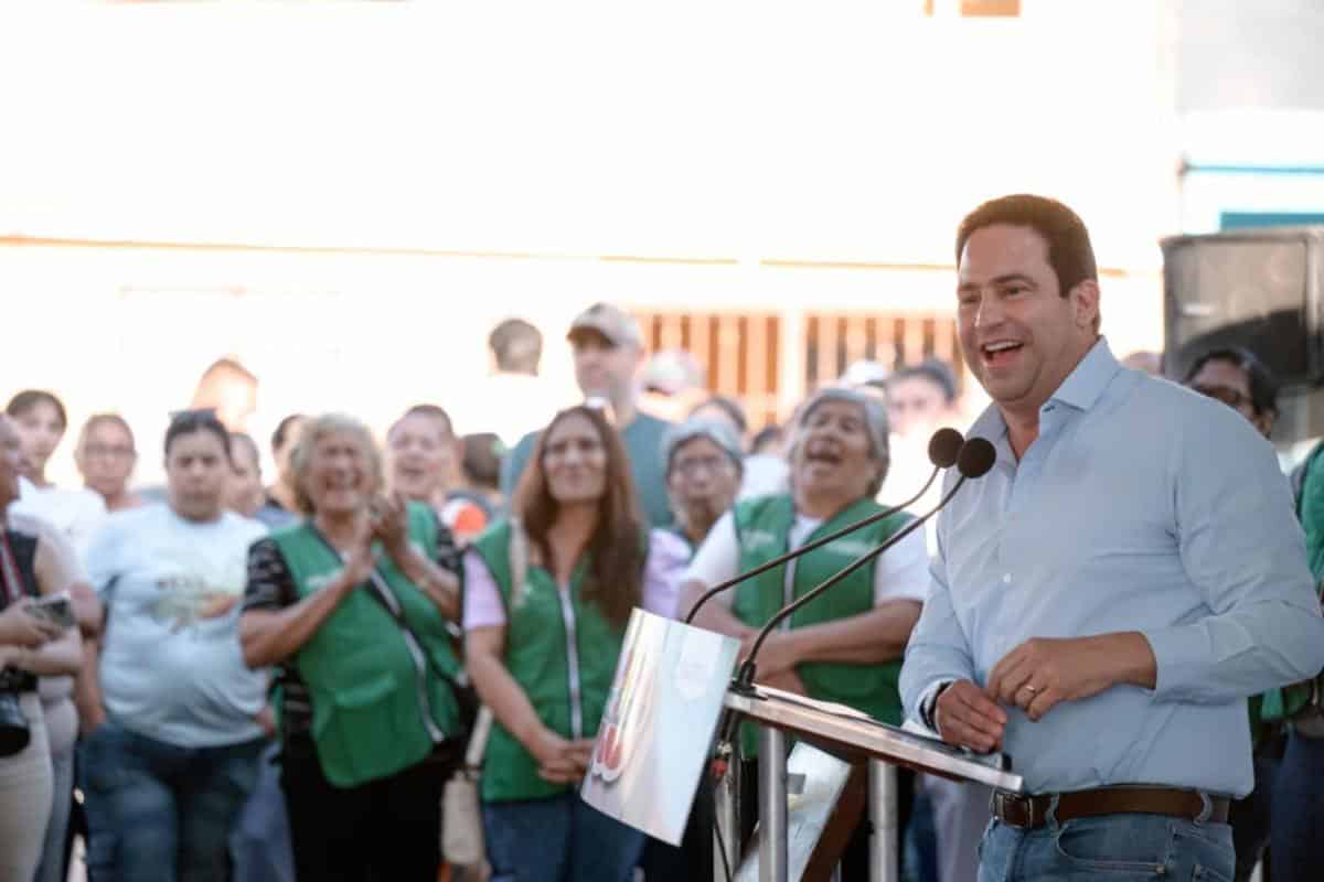 Alcalde Javier D&iacute;az Gonz&aacute;lez inicia programa Colonias al 100 en Lomas Verdes