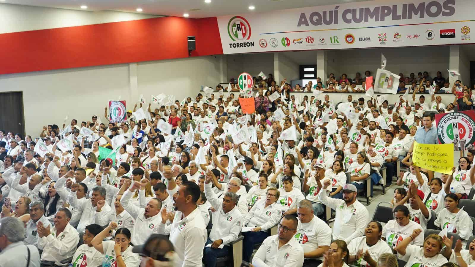 Jorge Rodr&iacute;guez toma protesta como dirigente de la CNOP en Torre&oacute;n