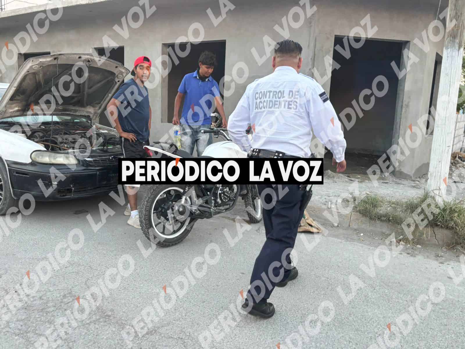 Accidente de motocicletas deja a Jes&uacute;s &Aacute;ngel lesionado en Monclova