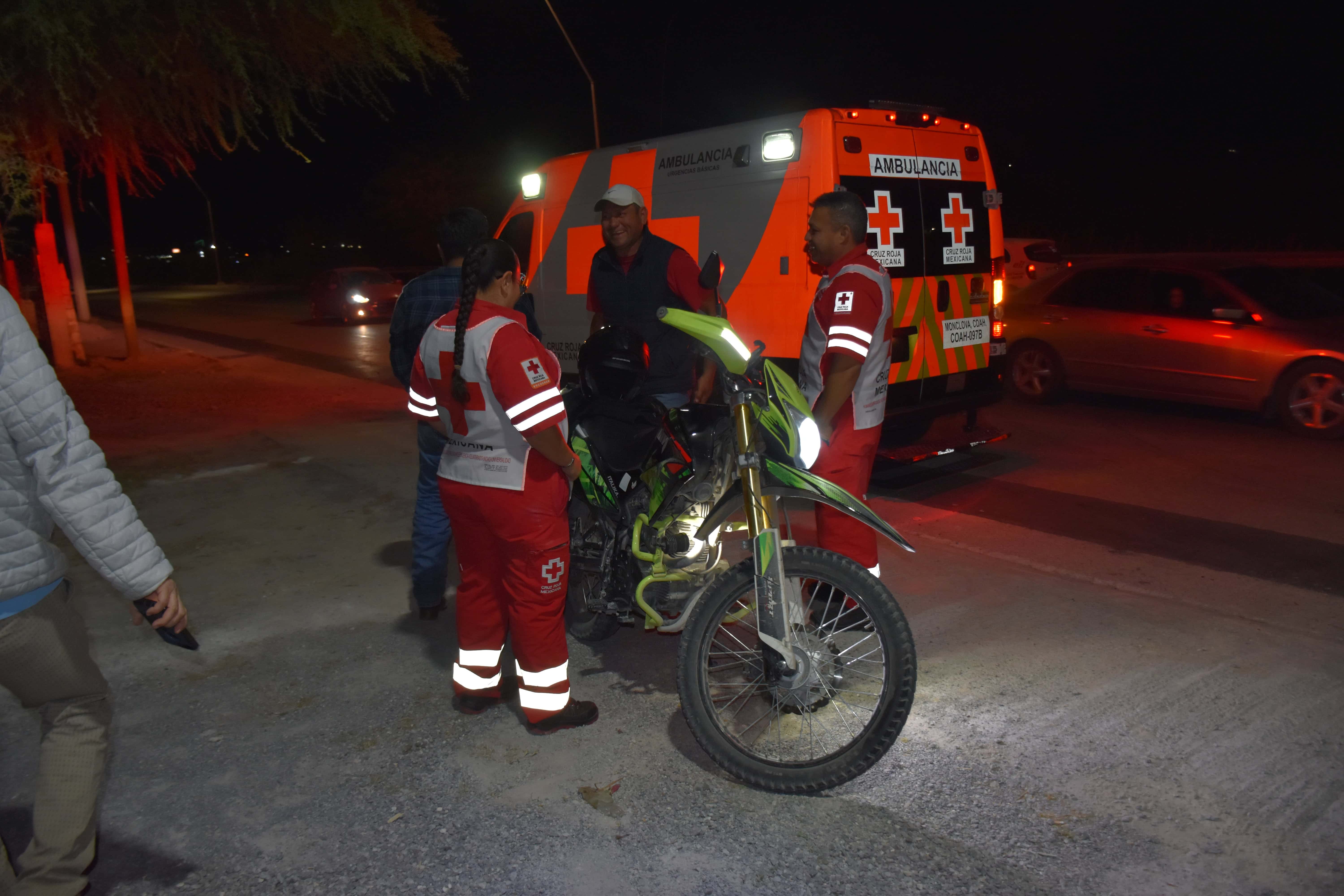 Joven motociclista sufre accidente en Monclova: Armando Rangel lesionado