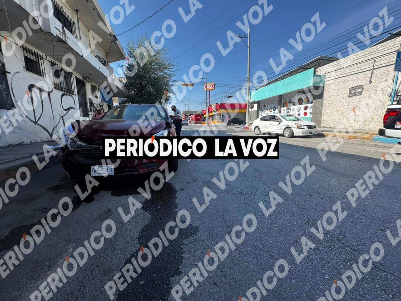 Choque en Monclova: sem&aacute;foro rojo causa da&ntilde;os materiales