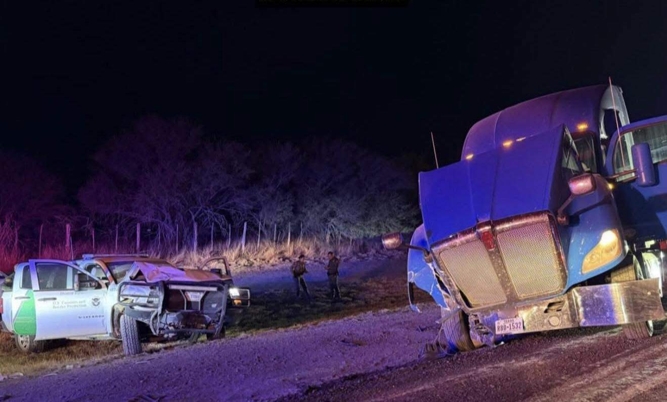 Accidente en carretera de Texas deja heridos a dos agentes fronterizos