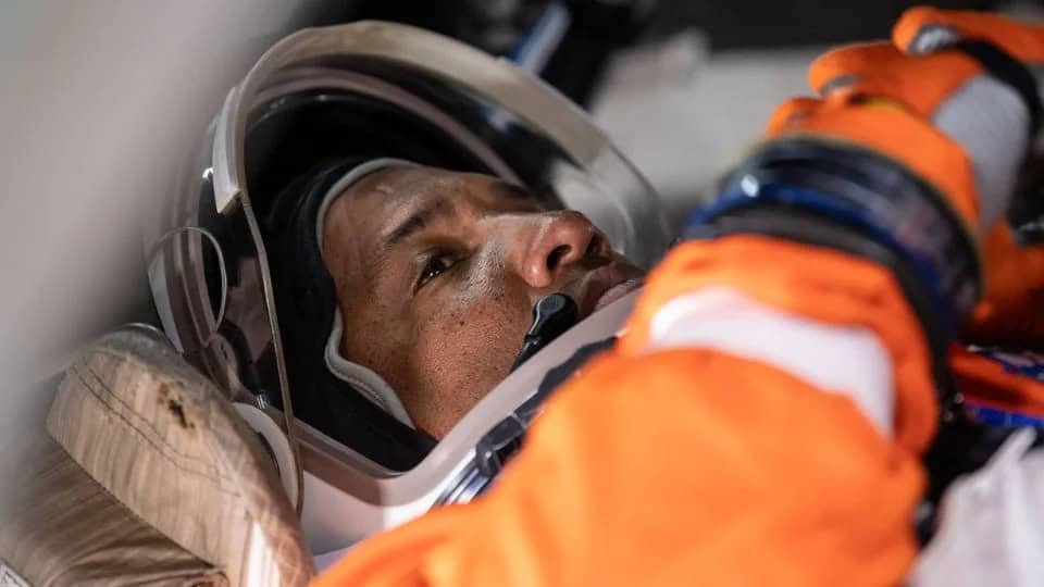 Astronautas de Artemis II despiertan en la nave Orion: un nuevo cap&iacute;tulo espacial