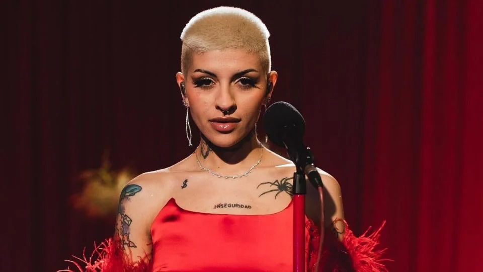 Cazzu debuta en cine con Risa: La Cabina del Viento en Buenos Aires