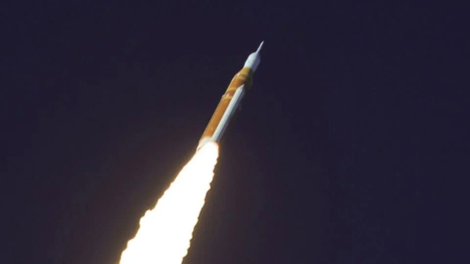 NASA confirma &eacute;xito de inyecci&oacute;n translunar de Artemis II desde Houston