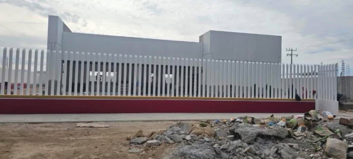 Javier Flores Rodr&iacute;guez anuncia inversi&oacute;n en cl&iacute;nica ISSSTE: 500 mil pesos para obras