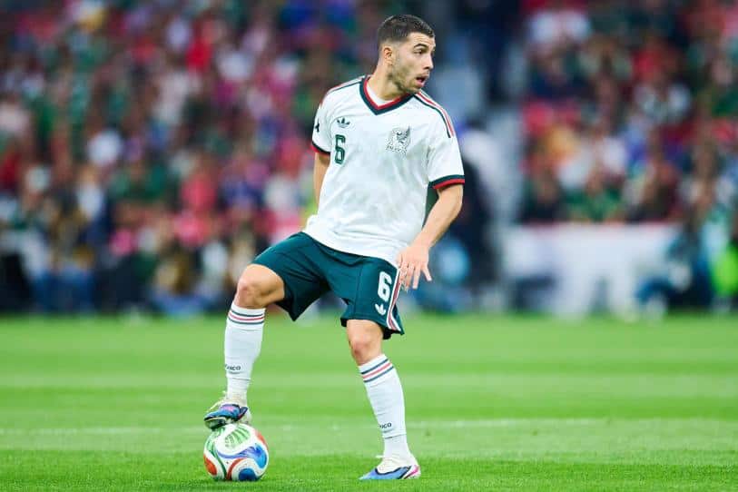 Erik Lira se convierte en opci&oacute;n para equipos europeos: Cruz Azul