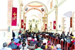 El padre Isaac Cortés invita a vivir la resurrección en Coahuila