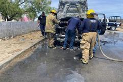 INCENDIO DE CAMIÓN QUE TRANSPORTABA ARENA EN LA COLONIA BANORTE