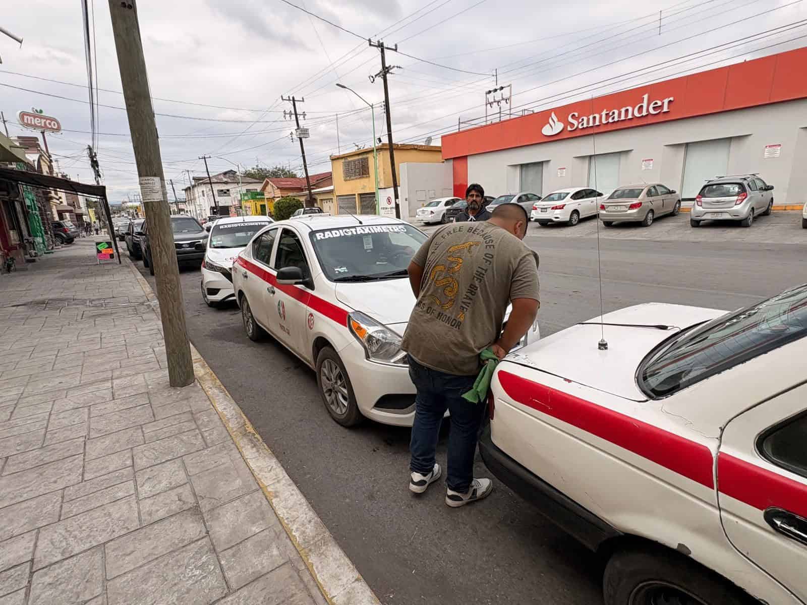 M&aacute;s de 200 taxis ser&aacute;n revisados en Frontera