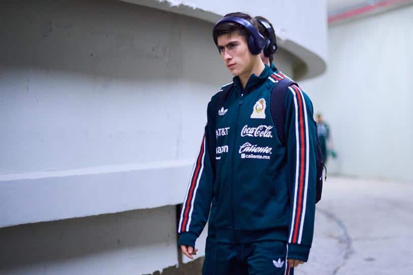 Hormiga Gonz&aacute;lez brilla en Chivas: promedia un gol cada 77 minutos