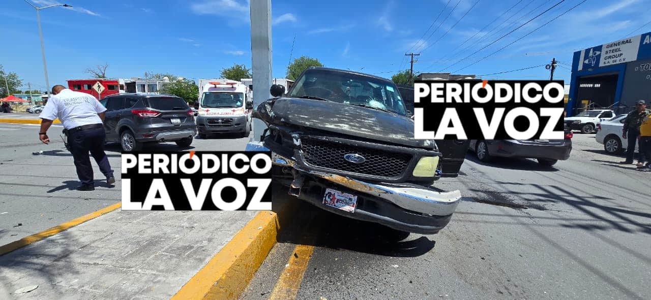 Va por acerobono y causa accidente