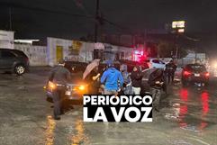 En la Barrera  le pega a auto al invadir carril