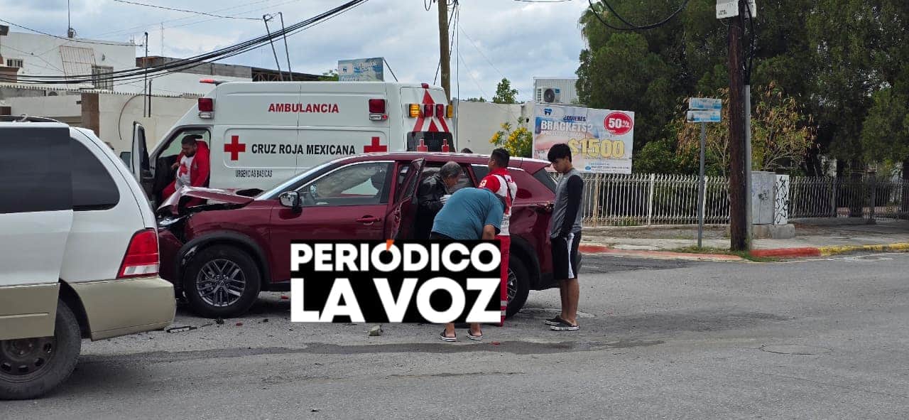 Causa abuelito choque  en Madero y Bogot&aacute; 4 lesionados