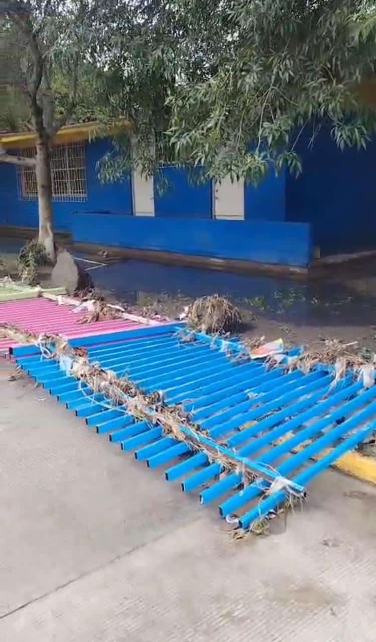 Abraham Gonz&aacute;lez confirma da&ntilde;os en escuelas de Monclova por lluvias recientes