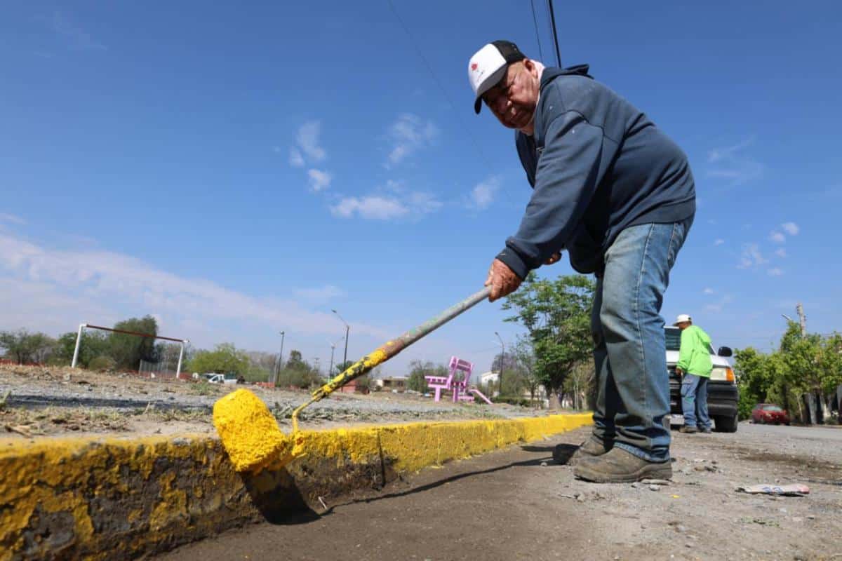 Barredora mec&aacute;nica: clave para vialidades seguras en Saltillo