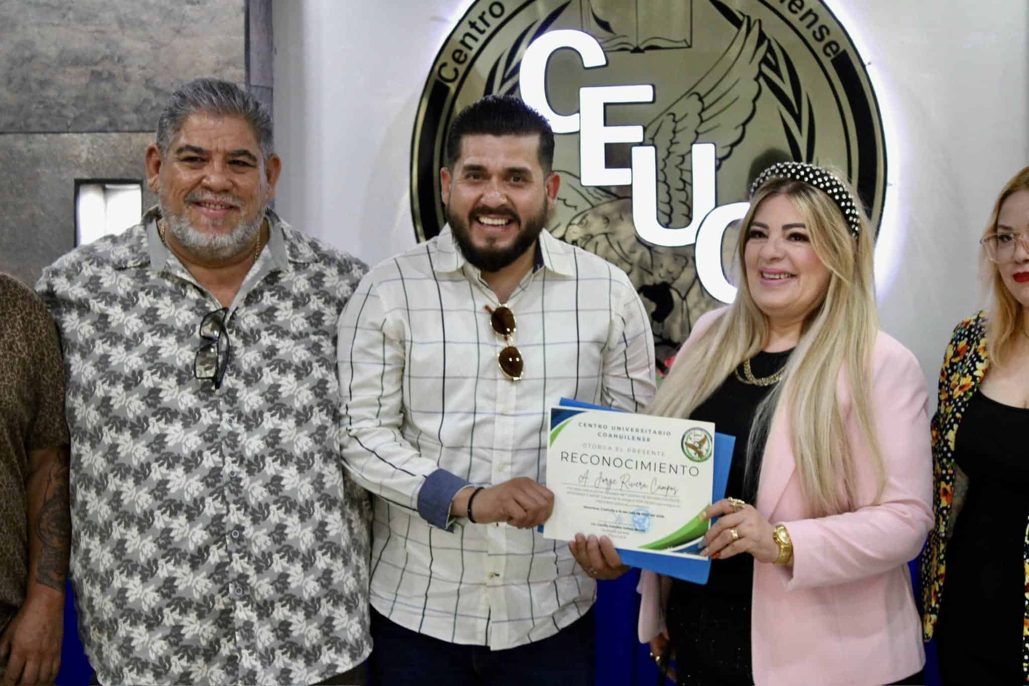 Jorge Rivera Campos inicia nueva etapa acad&eacute;mica con beca del 100%