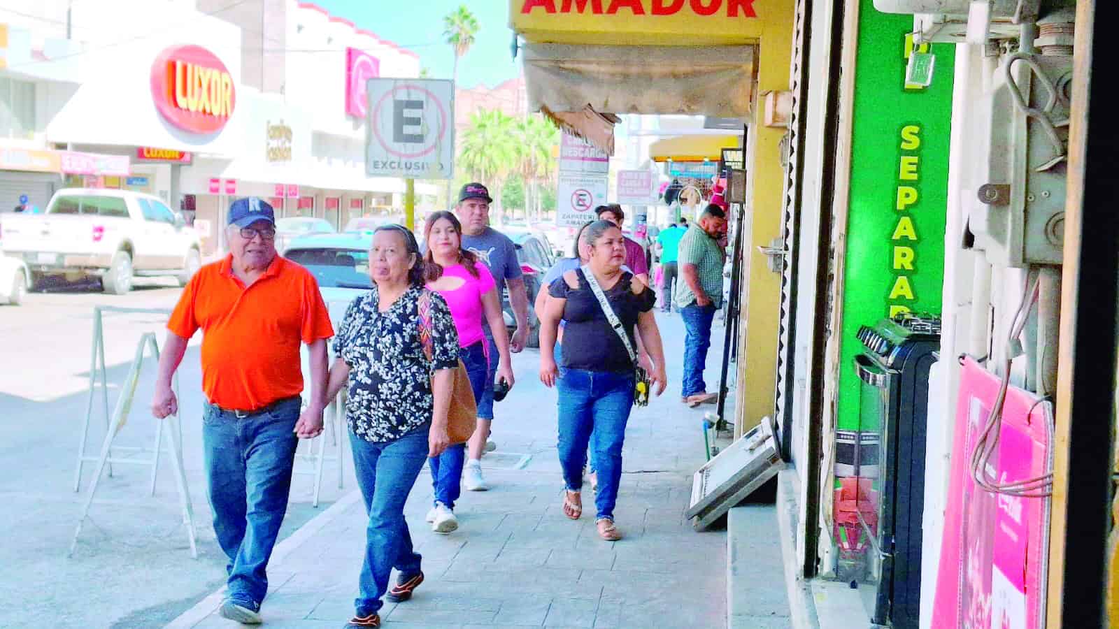 Comerciantes esperan recuperaci&oacute;n de ventas con regreso a clases