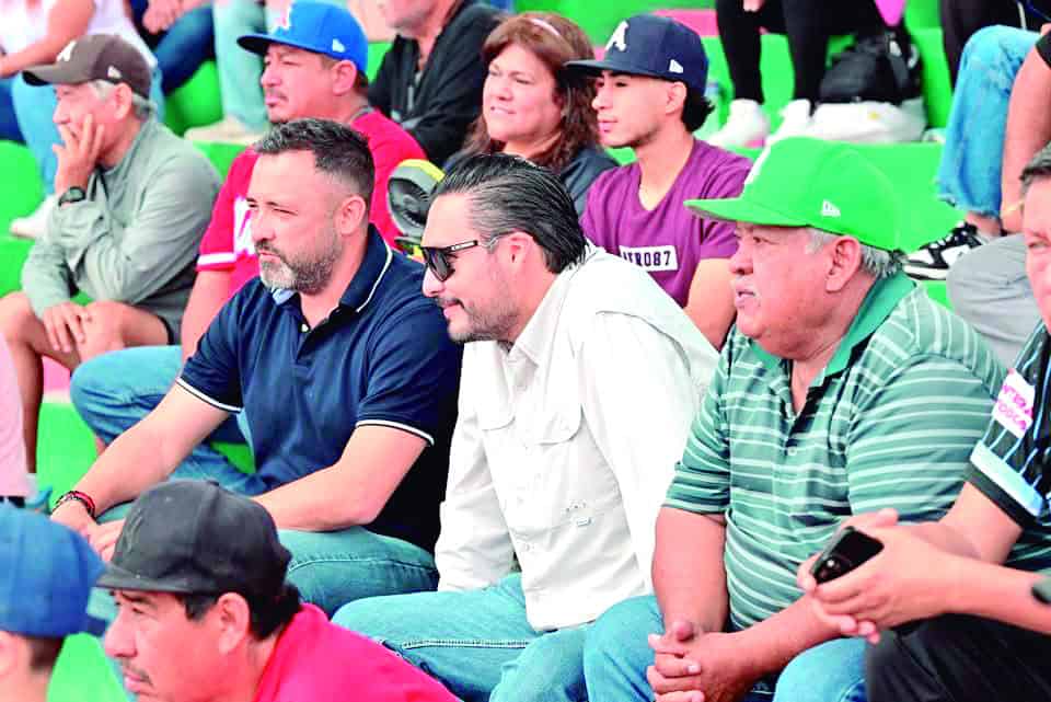 Carlos Villarreal promueve el deporte infantil en Monclova: Campeonato U9