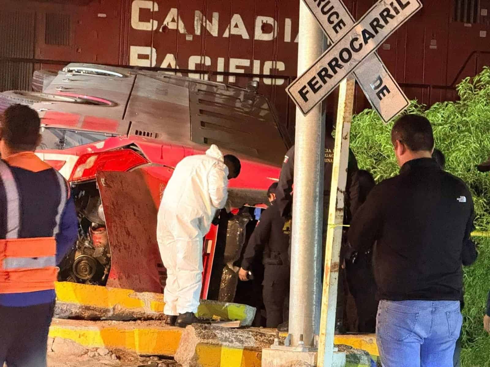 Chofer es vinculado a proceso tras trenazo en Saltillo que dej&oacute; una v&iacute;ctima fatal