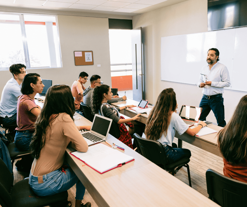 Universidades mexicanas enfrentan retos por el uso de inteligencia artificial