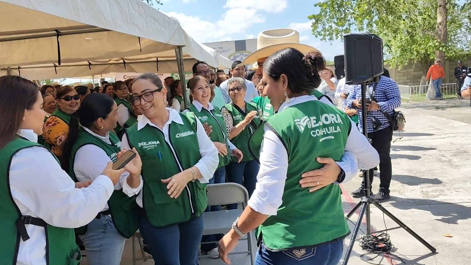 Inauguran techumbre en Secundaria T&eacute;cnica No. 90 tras a&ntilde;os de gesti&oacute;n en Nava