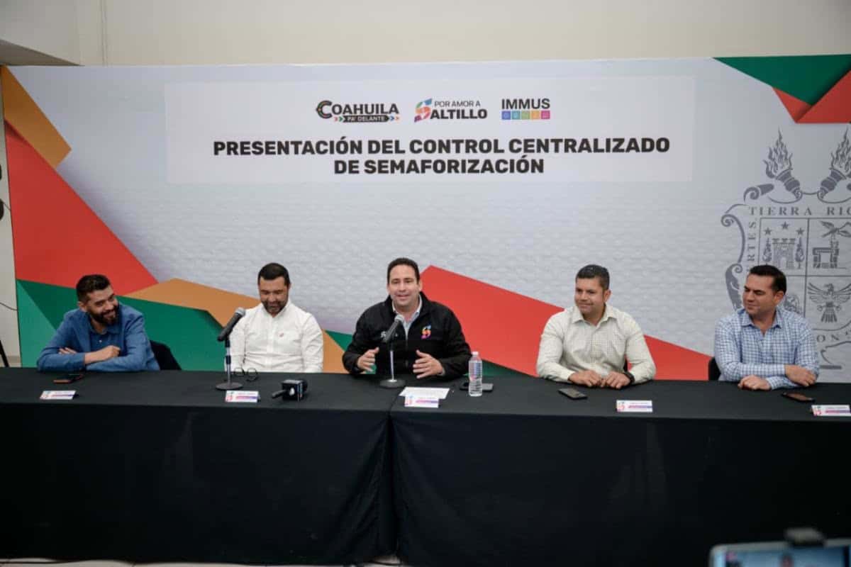 Javier D&iacute;az Gonz&aacute;lez presenta modernizaci&oacute;n vial en Saltillo: mejora la movilidad