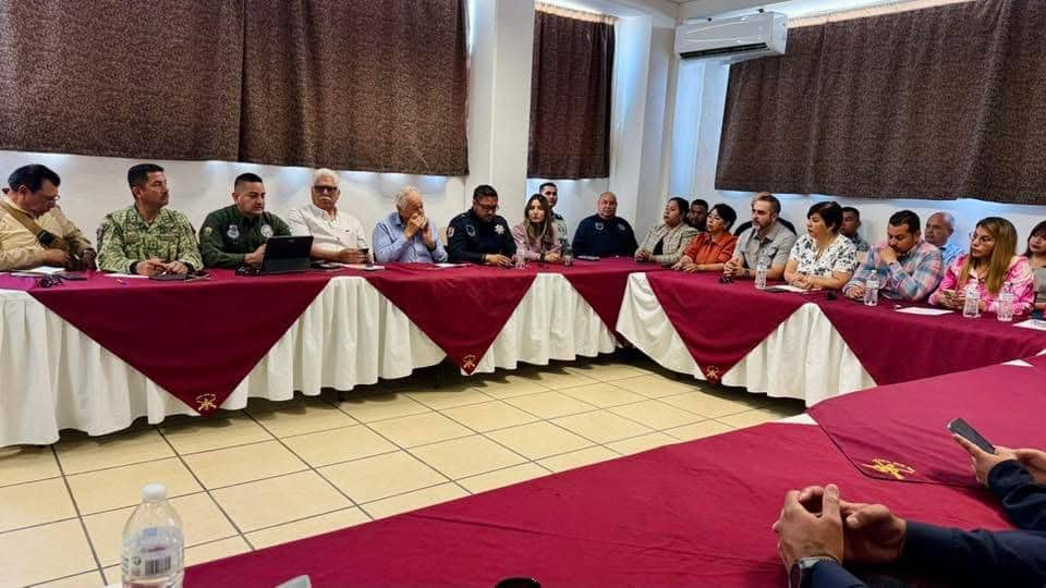 Refuerzan estrategia de seguridad en la Regi&oacute;n Centro con Mesa de Construcci&oacute;n de la Paz