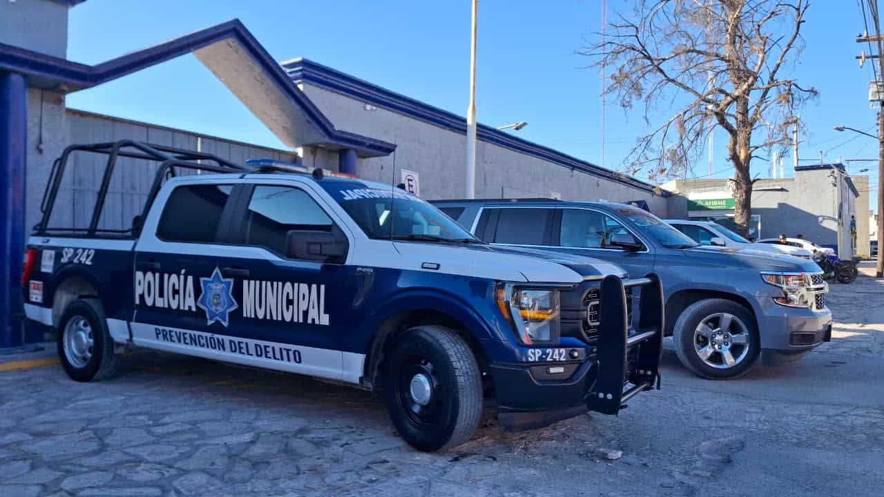 Eleuterio L&oacute;pez proyecta adquirir unidades h&iacute;bridas para Seguridad P&uacute;blica